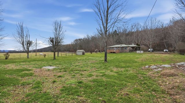 7610 SR 50, Pelham, TN 37366