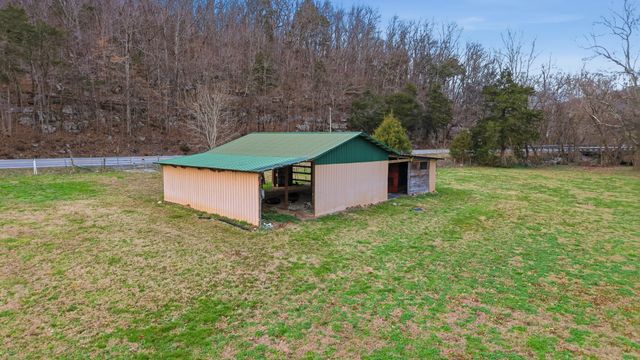 7610 SR 50, Pelham, TN 37366