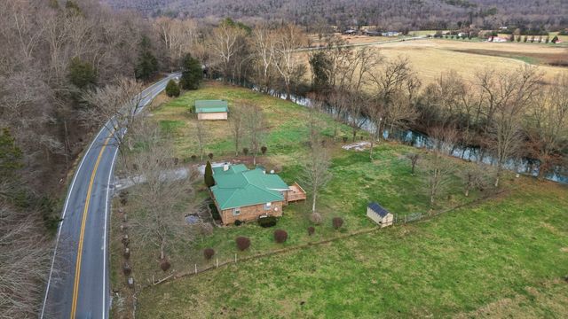 7610 SR 50, Pelham, TN 37366