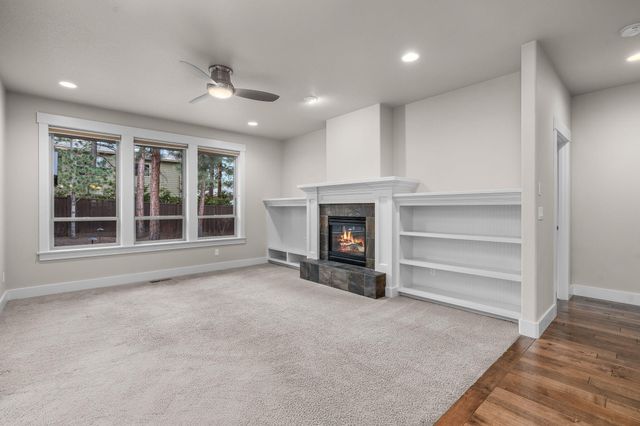 19147 Park Commons Drive, Bend, OR 97703