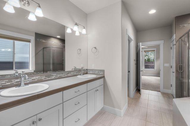 19147 Park Commons Drive, Bend, OR 97703