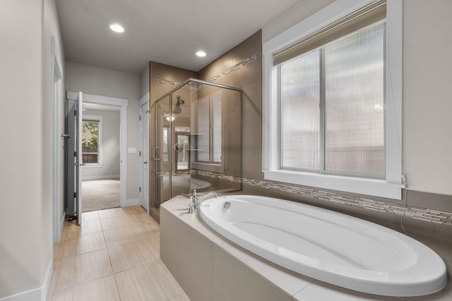 19147 Park Commons Drive, Bend, OR 97703