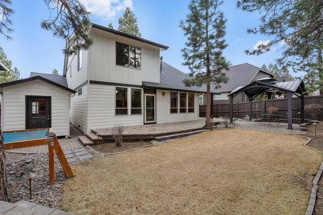 19147 Park Commons Drive, Bend, OR 97703