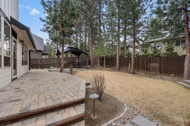 19147 Park Commons Drive, Bend, OR 97703