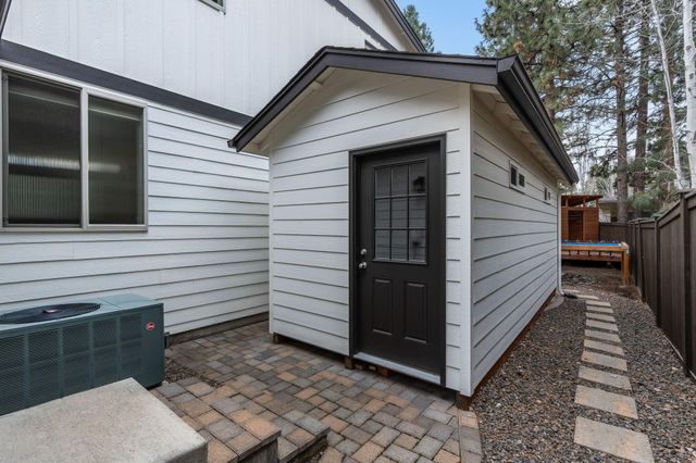 19147 Park Commons Drive, Bend, OR 97703