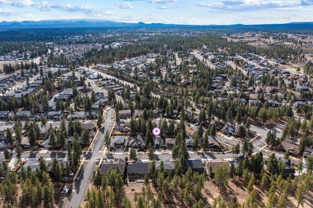 19147 Park Commons Drive, Bend, OR 97703