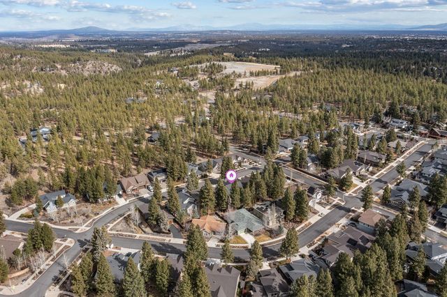 19147 Park Commons Drive, Bend, OR 97703