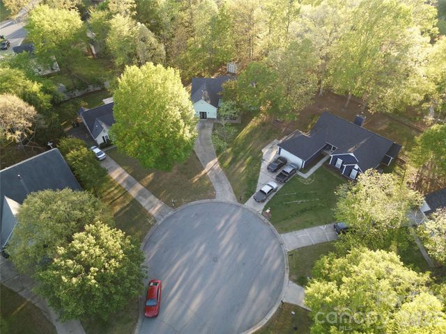 10737 Spruce Mountain Road, Charlotte, NC 28214