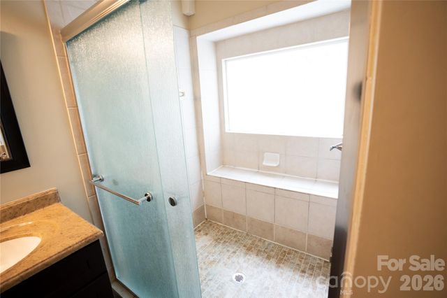 10737 Spruce Mountain Road, Charlotte, NC 28214