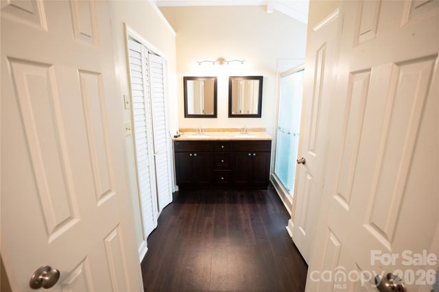 10737 Spruce Mountain Road, Charlotte, NC 28214