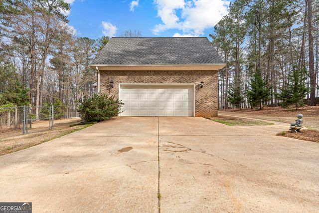 3749 SW East Fairview Road, Stockbridge, GA 30281
