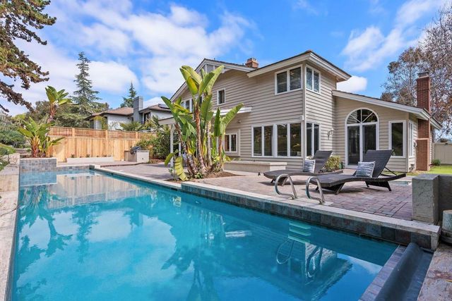 1840 Sienna Canyon Drive, Encinitas, CA 92024