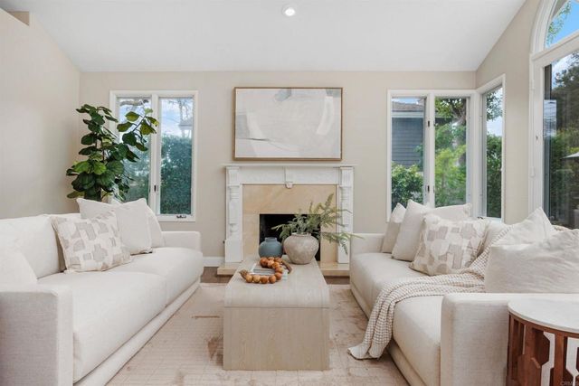 1840 Sienna Canyon Drive, Encinitas, CA 92024