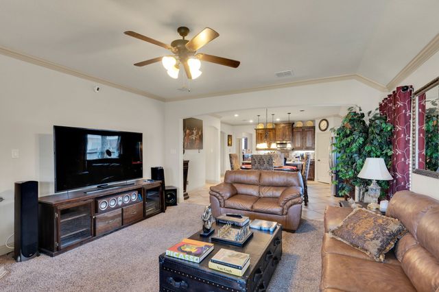 105 Manor Lane, Waxahachie, TX 75165