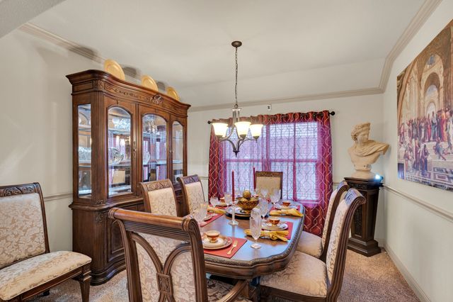 105 Manor Lane, Waxahachie, TX 75165