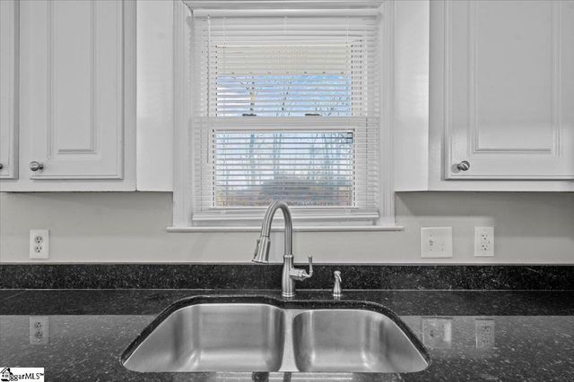 104 Cascade Drive, Greer, SC 29651