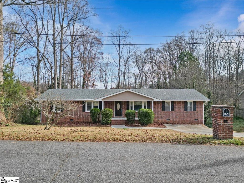 104 Cascade Drive, Greer, SC 29651