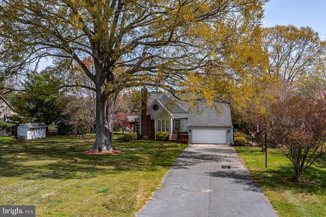 150 EAST HARBOR DR, Reedville, VA 22539