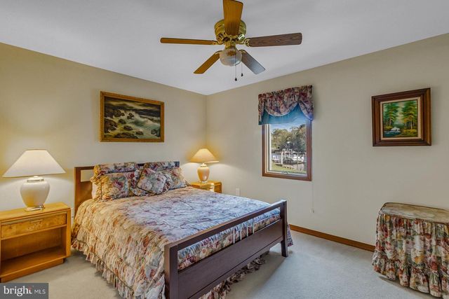 150 EAST HARBOR DR, Reedville, VA 22539