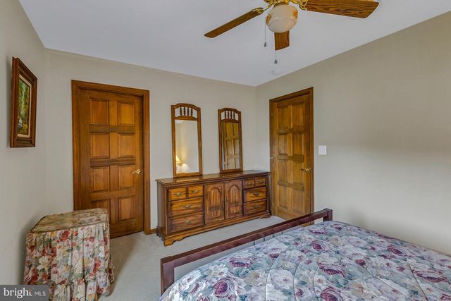 150 EAST HARBOR DR, Reedville, VA 22539