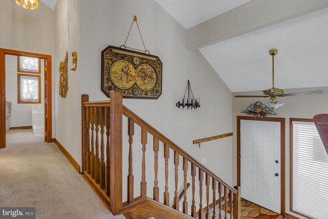 150 EAST HARBOR DR, Reedville, VA 22539