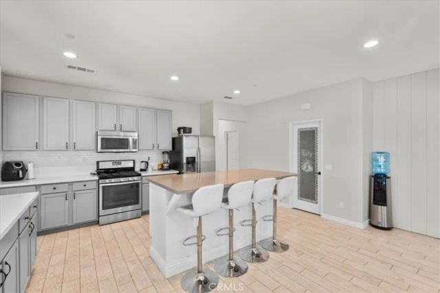 1359 Laurestine Way, Beaumont, CA 92223