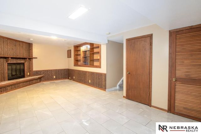 6611 N 75th Street, Omaha, NE 68122