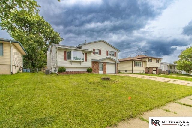 6611 N 75th Street, Omaha, NE 68122