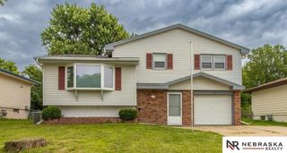 6611 N 75th Street, Omaha, NE 68122