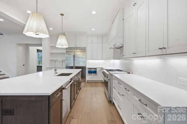 4214 Waterbury Drive, Charlotte, NC 28209