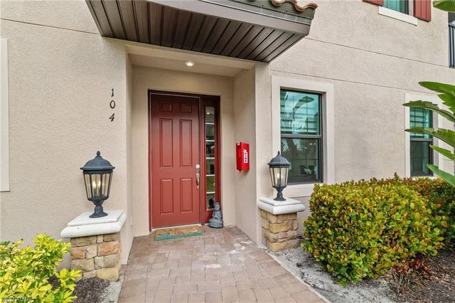 9637 Montelanico LOOP 104, Naples, FL 34119