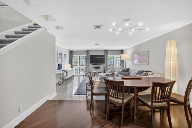 210 Washingtonia Avenue, Lauderdale-By-The-Sea, Fort Lauderdale, FL 33308