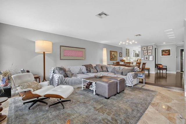 210 Washingtonia Avenue, Lauderdale-By-The-Sea, Fort Lauderdale, FL 33308