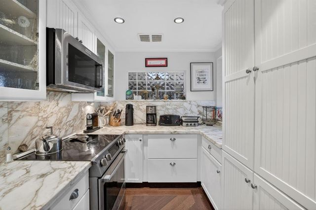 210 Washingtonia Avenue, Lauderdale-By-The-Sea, Fort Lauderdale, FL 33308