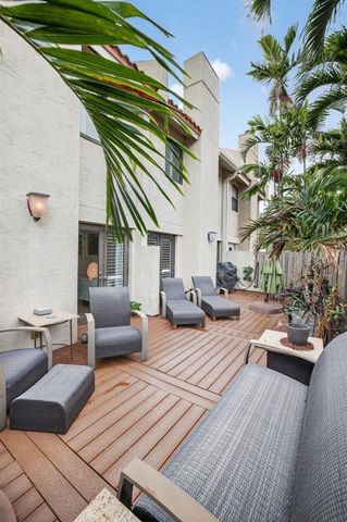 210 Washingtonia Avenue, Lauderdale-By-The-Sea, Fort Lauderdale, FL 33308