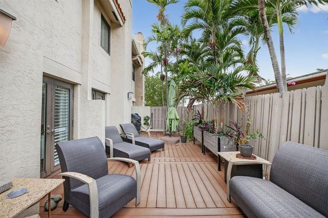 210 Washingtonia Avenue, Lauderdale-By-The-Sea, Fort Lauderdale, FL 33308