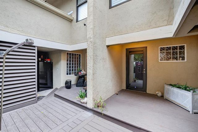 210 Washingtonia Avenue, Lauderdale-By-The-Sea, Fort Lauderdale, FL 33308