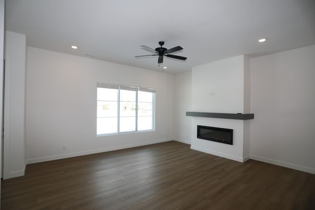 4400 ROYAL COUNTY RD, Columbia, MO 65201