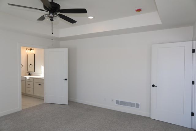 4400 ROYAL COUNTY RD, Columbia, MO 65201