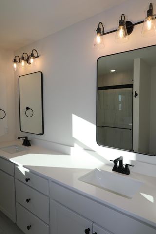 4400 ROYAL COUNTY RD, Columbia, MO 65201