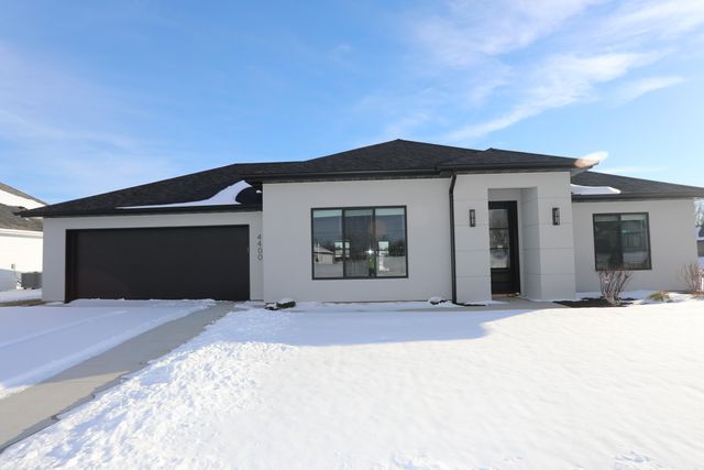 4400 ROYAL COUNTY RD, Columbia, MO 65201