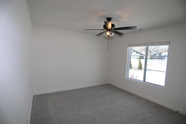 4400 ROYAL COUNTY RD, Columbia, MO 65201