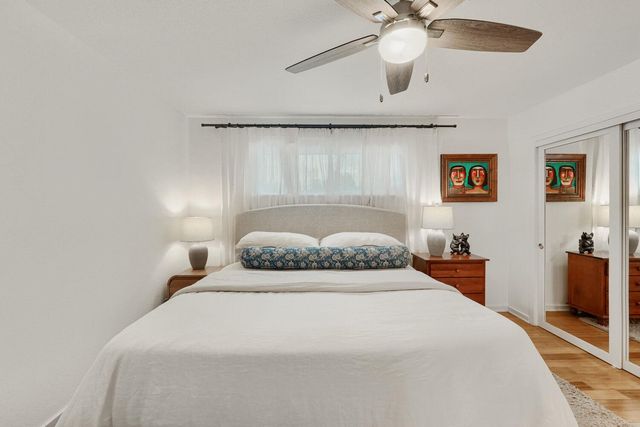 2303 East Side DR 210, Austin, TX 78704