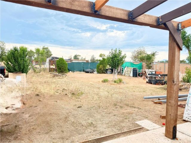 15994 Cactus Street, Hesperia, CA 92345