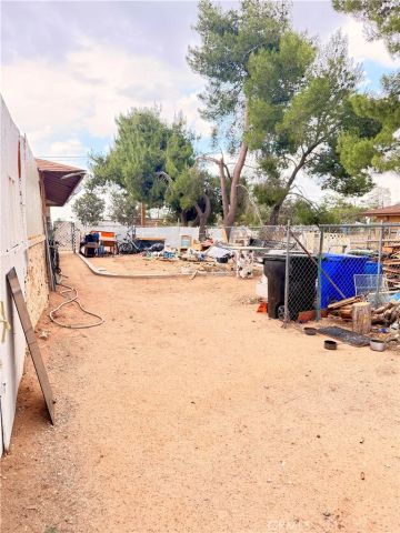 15994 Cactus Street, Hesperia, CA 92345