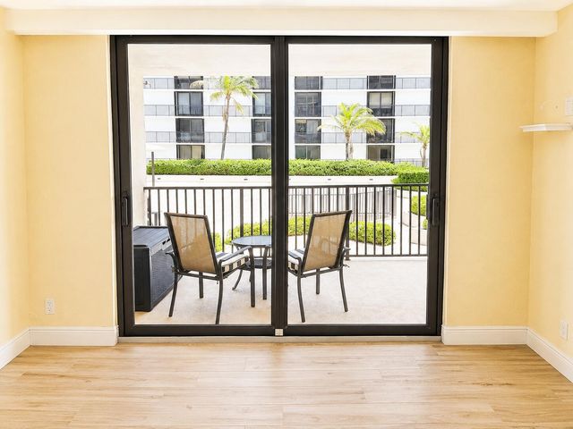 3610 S Ocean Boulevard 103, South Palm Beach, FL 33480