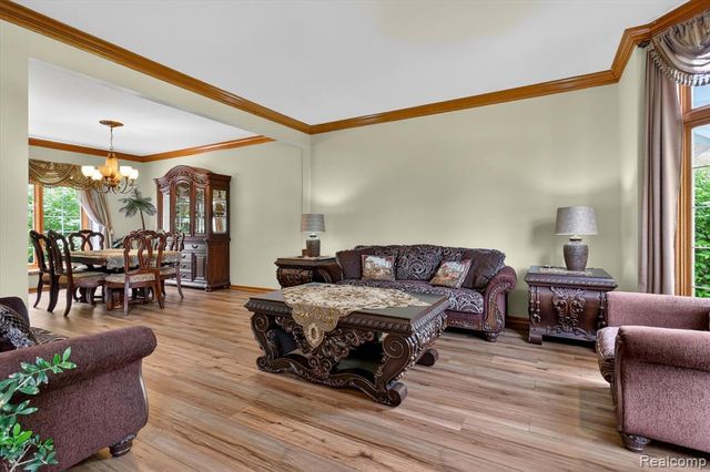 7340 Briargate Drive, Canton, MI 48187