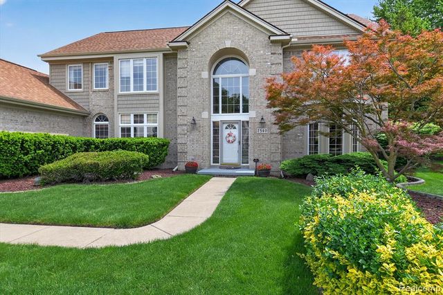 7340 Briargate Drive, Canton, MI 48187