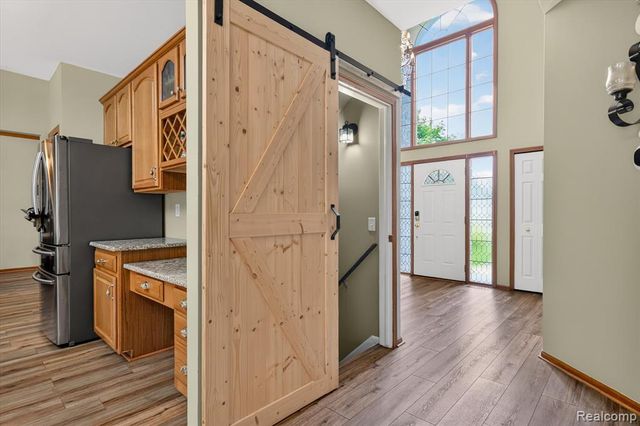 7340 Briargate Drive, Canton, MI 48187