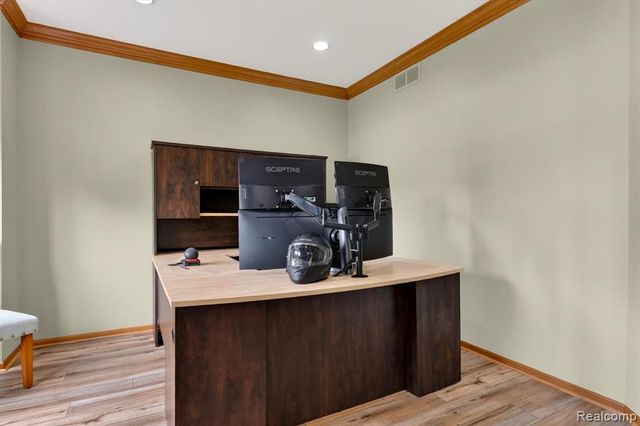 7340 Briargate Drive, Canton, MI 48187